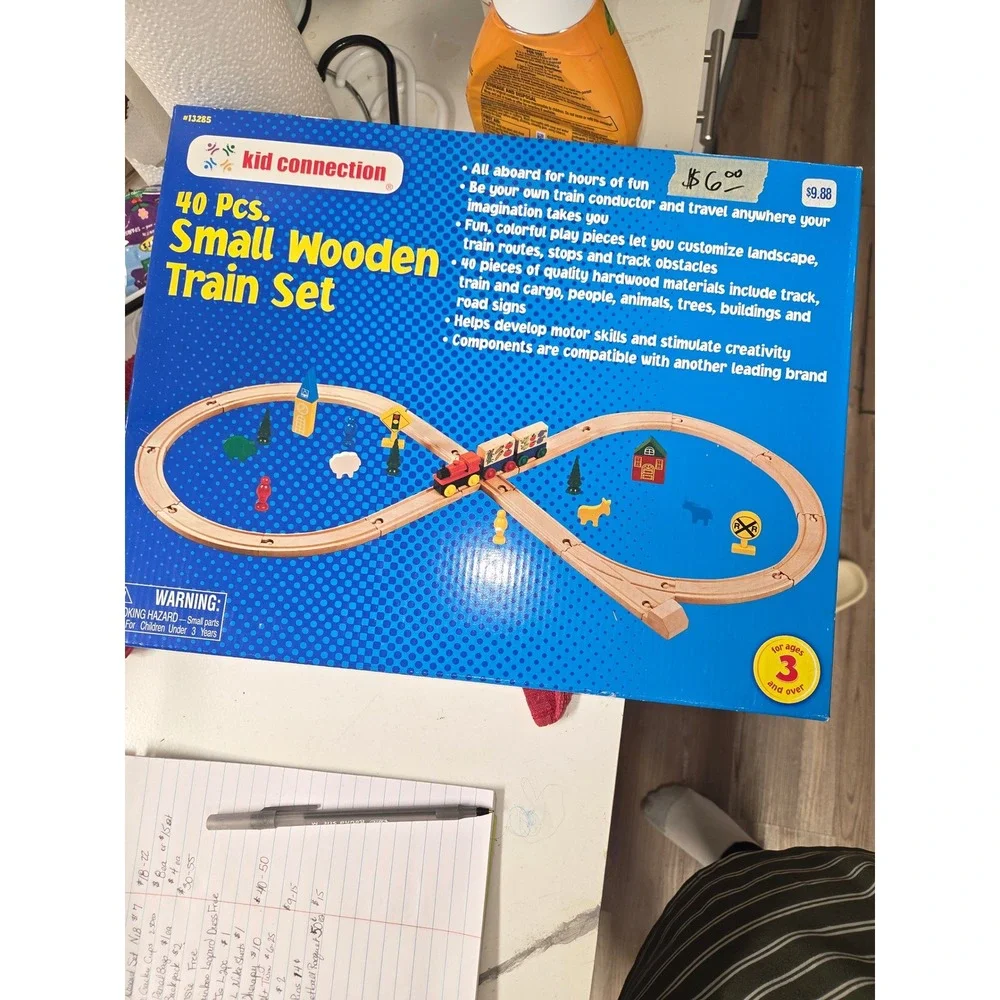Kid Connection 40 Piece Small Wooden Train Set Figure 8 Track 13285 NEW